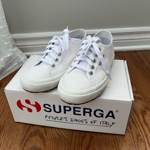 Superga - Size 6